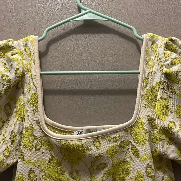 Zara dress - Picture 4 of 13